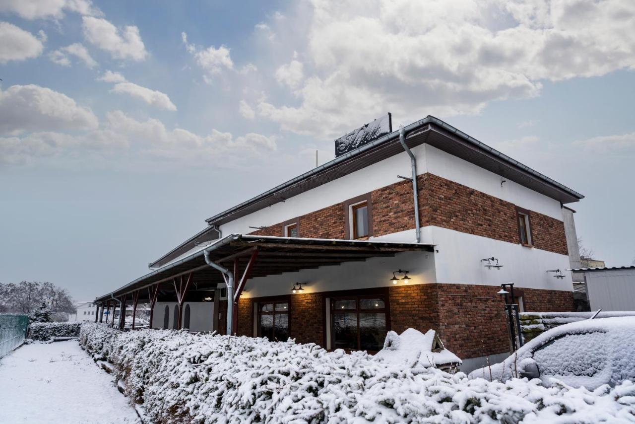 Apartamentowiec Kuzniar 코스친 나드 오드레 외부 사진