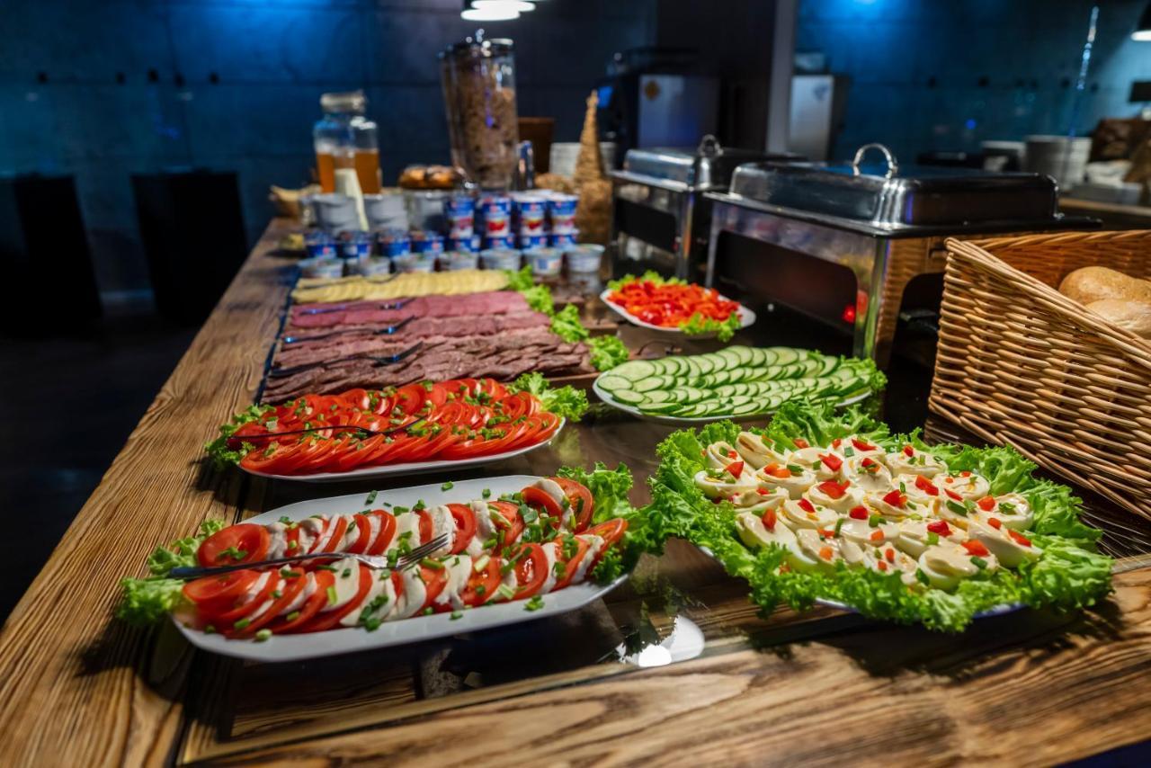 Apartamentowiec Kuzniar 코스친 나드 오드레 외부 사진